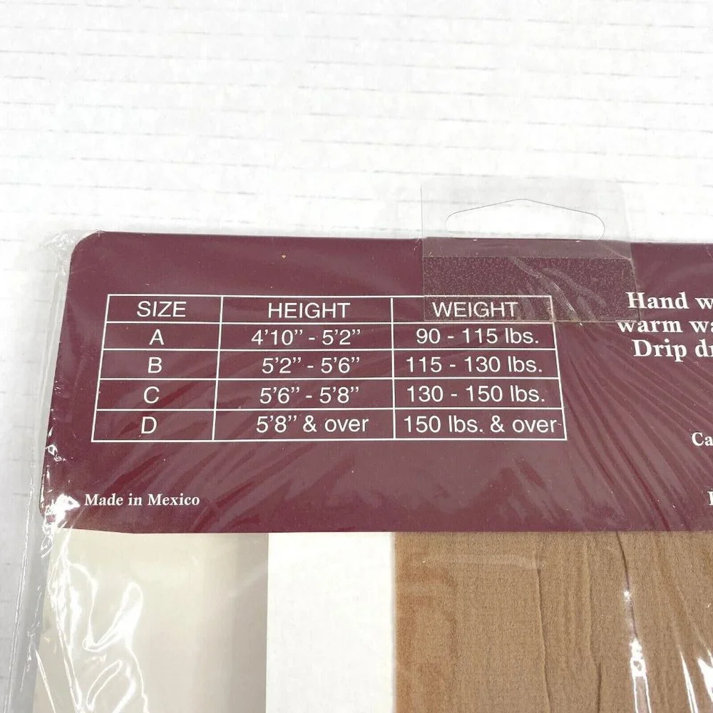 Montclaire Hosiery Pantyhose Womens Size C Nude Designer Collection Nylon Lycra‎